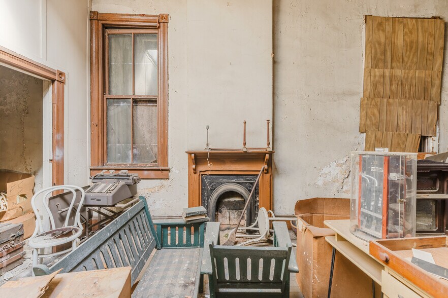 More Photos Of 217 W Lamar St, Americus General Retail For Sale