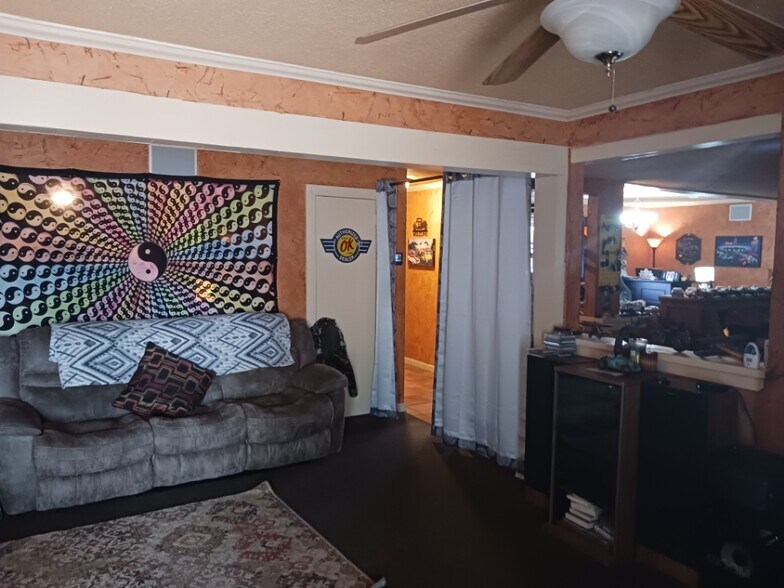 More Photos Of 4161 Hwy 62 SW, Mountain Home Restaurant For Sale