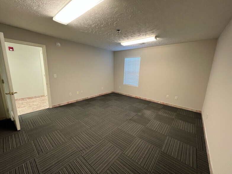 More Photos Of 1238 Sloan St, Murfreesboro Office Residential For Lease