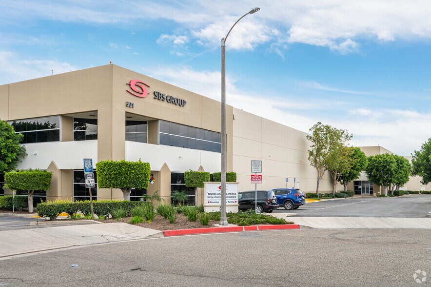 More Photos Of 501 Burning Tree Rd, Fullerton Warehouse For Lease