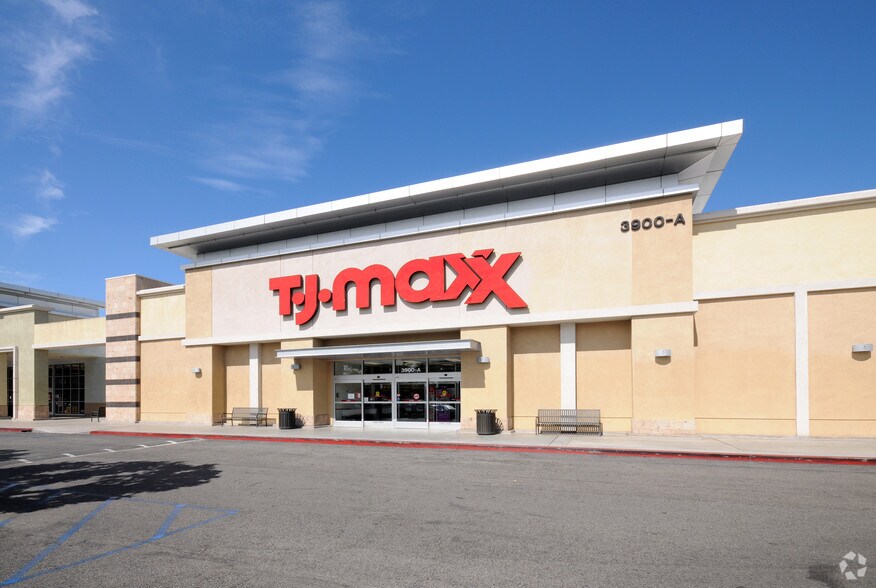 More Photos Of 3900-3940 S Bristol St, Santa Ana Unknown For Lease