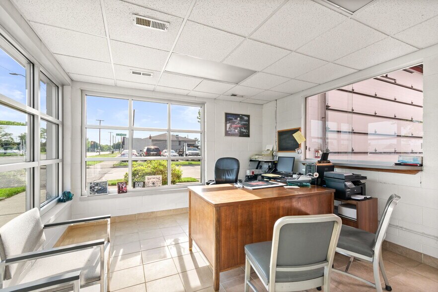More Photos Of 21052 Van Born Rd, Dearborn Heights Warehouse For Sale