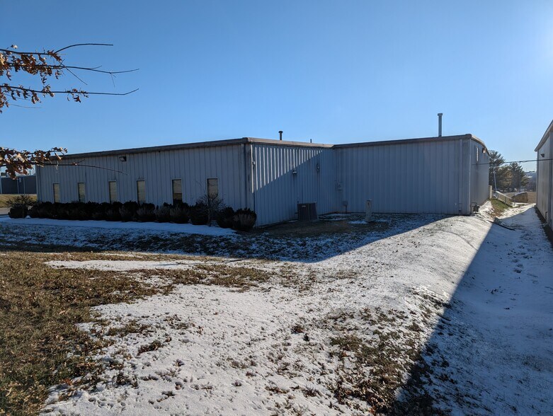 More Photos Of 4085 Pepperell Way, Dublin Distribution For Sale