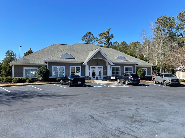 More Photos Of 1015 Tyrone Rd, Tyrone Office For Lease
