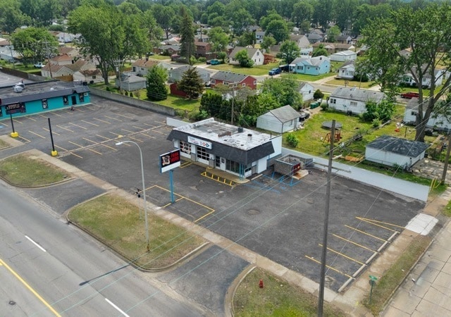 More Photos Of 33775 Ford Rd, Garden City Auto Repair For Sale