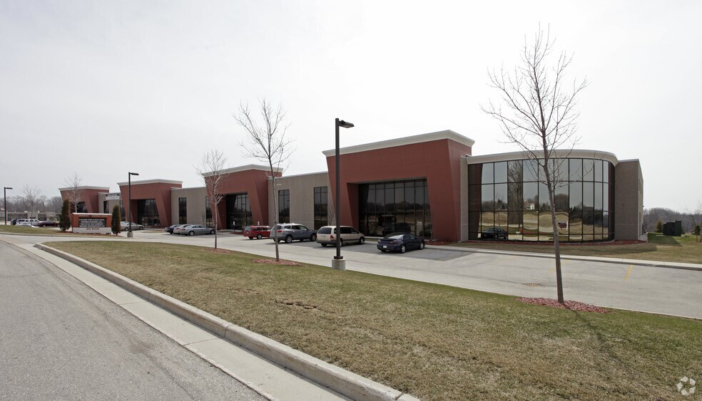 More Photos Of N110W13125 Washington Dr, Germantown Warehouse For Lease