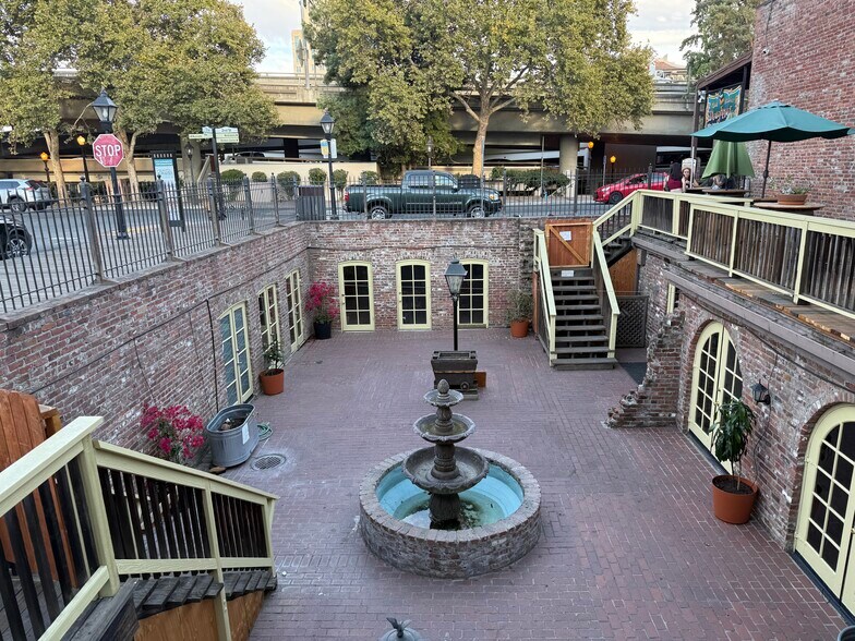 More Photos Of 900-906 2nd St, Sacramento Storefront For Lease