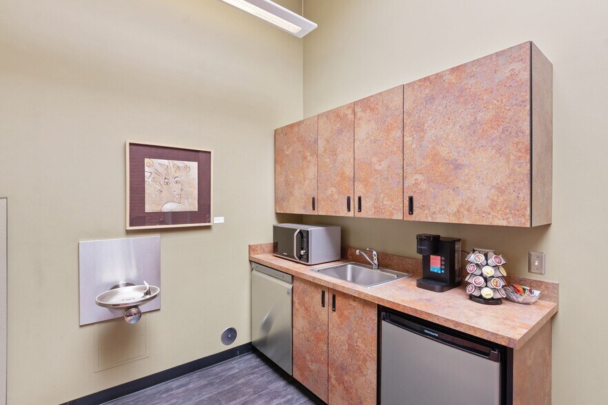 More Photos Of 216 N Tejon St, Colorado Springs Storefront For Sale