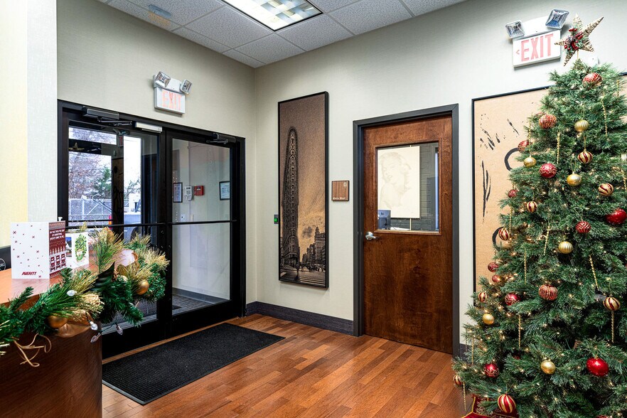 More Photos Of 1330 Potts Ave, High Point Warehouse For Sale