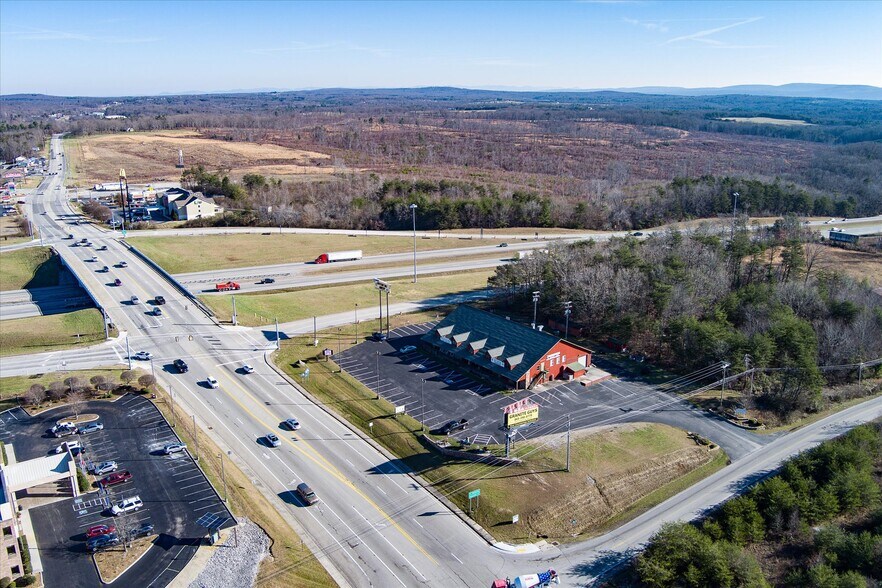 More Photos Of 78 Chestnut Hill Rd, Crossville Freestanding For Sale