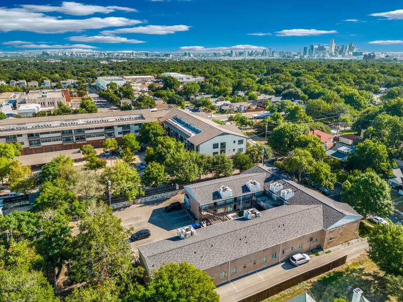 More Photos Of 425 N Rosemont Ave, Dallas Apartments For Sale