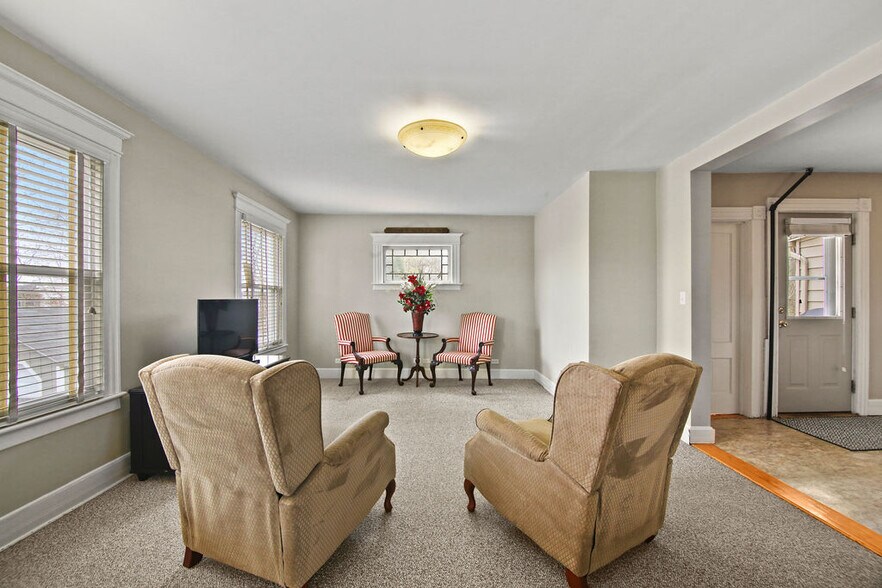 More Photos Of 18 Elm St, Rocky Hill Office Residential For Sale