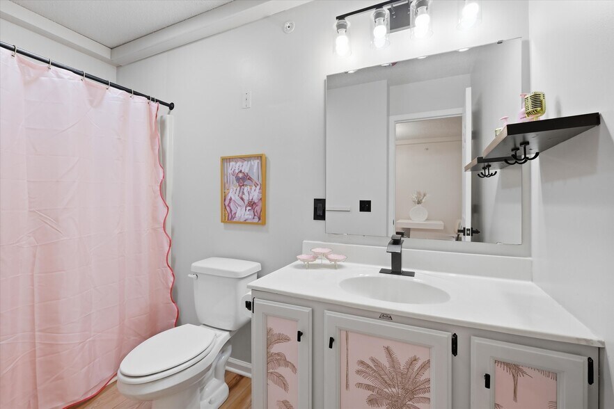 More Photos Of 107 Amity st, Louisburg Hotel For Sale