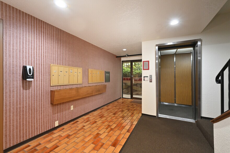 More Photos Of 3323 Oakes Ave, Everett Apartments For Sale