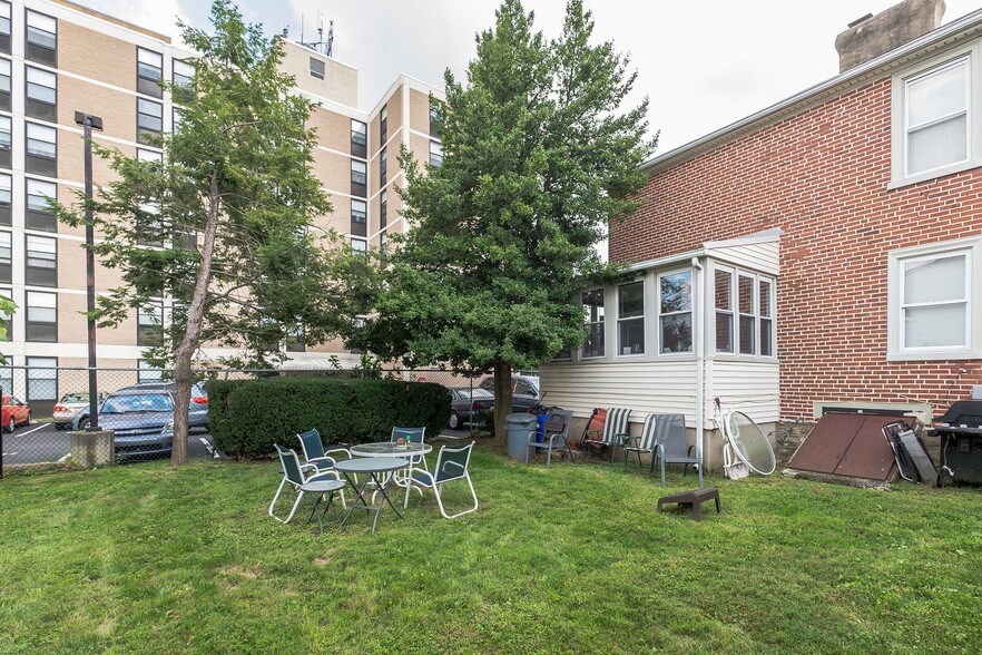 More Photos Of 214 Fayette St, Conshohocken Office Residential For Lease