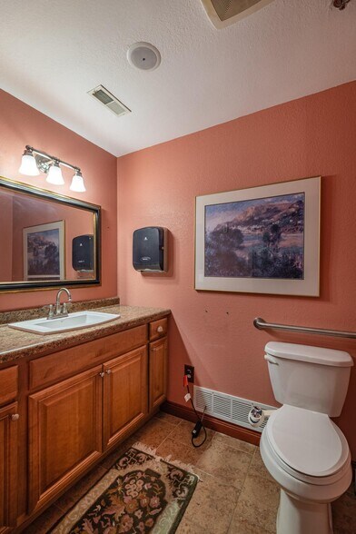 More Photos Of 301-317 4th St S, La Crosse Office For Lease