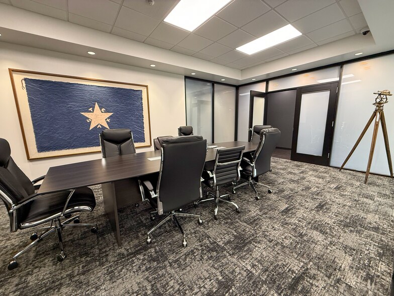More Photos Of 3032 N Frazier St, Conroe Office For Lease