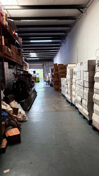 More Photos Of 1314-1334 Spruce Ave, Orlando Warehouse For Lease