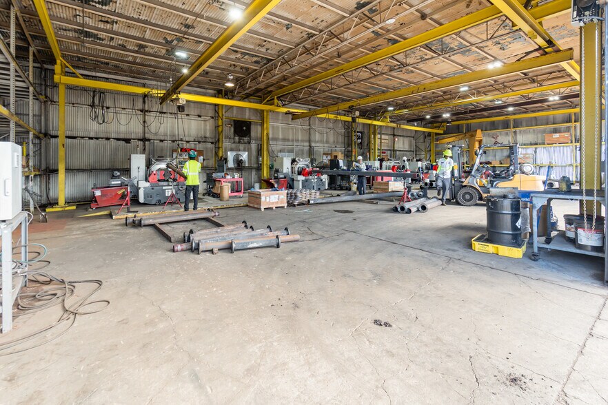 More Photos Of 204 5th St, Orlando Industrial For Sale