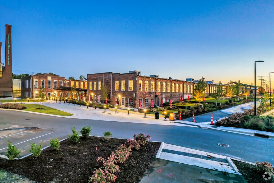 More Photos Of 1115 N Brevard St, Charlotte Office For Lease