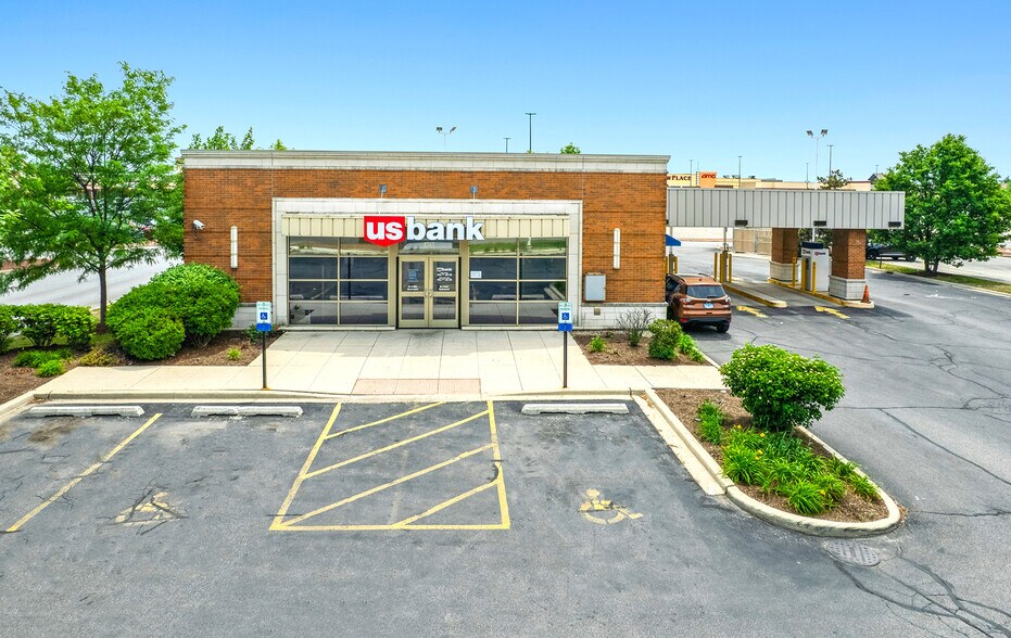 More Photos Of 4601-4779 W Cermak Rd, Cicero Unknown For Lease
