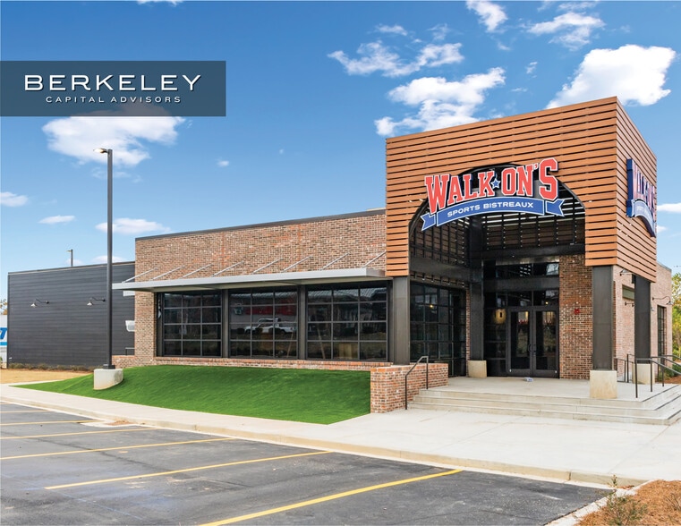 More Photos Of 3041 Capps Way, Opelika Restaurant For Lease