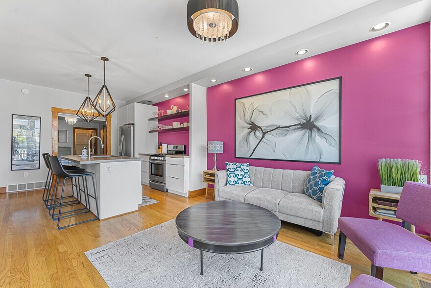More Photos Of 601 W Front St, Traverse City Specialty For Sale