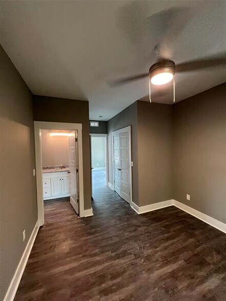 More Photos Of 1327 Park St, Bowling Green Apartments For Sale