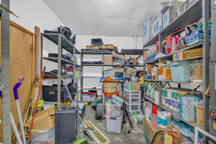 More Photos Of 252 Komplex Dr, Carnesville Warehouse For Sale