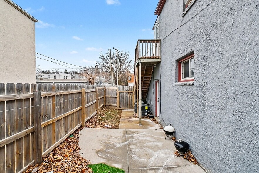 More Photos Of 5519 Northwest Radial Hwy, Omaha Medical For Sale