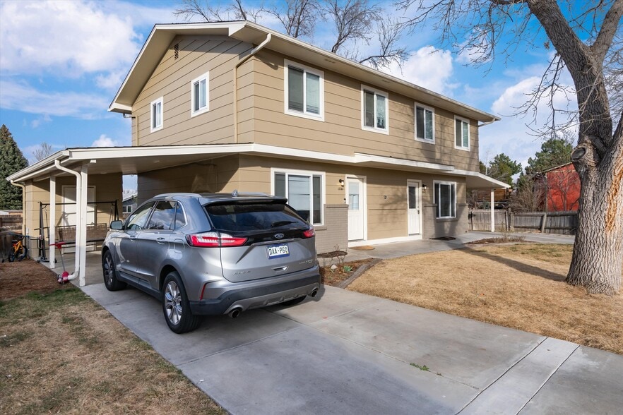 More Photos Of 1842 Hennington Ct, Longmont Multifamily For Sale