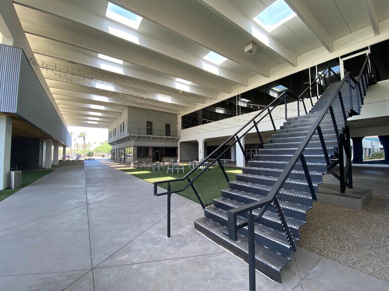 More Photos Of 3110 N Central Ave, Phoenix Unknown For Lease