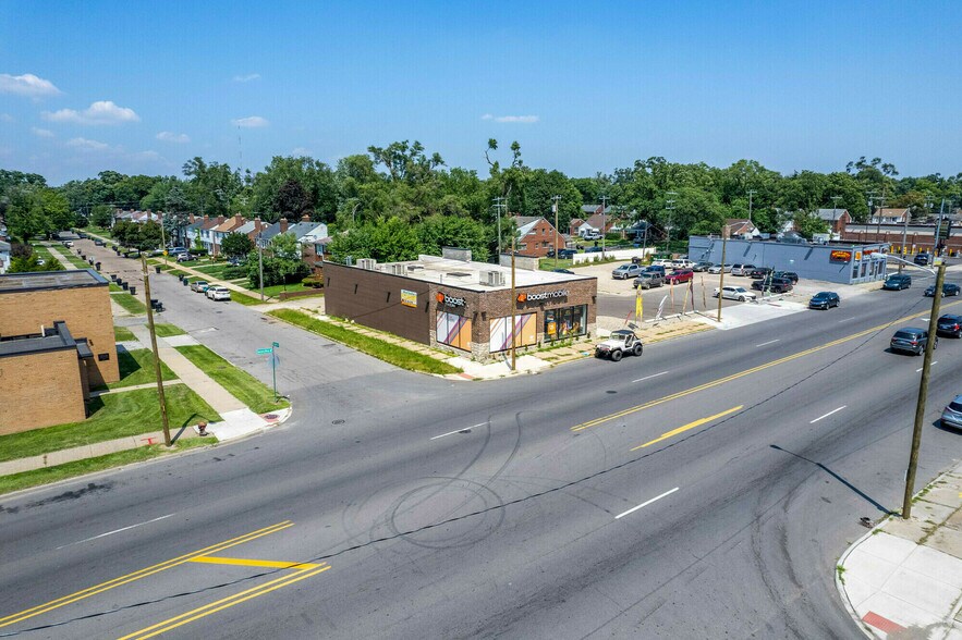 More Photos Of 12730 W 7 Mile Rd, Detroit Freestanding For Sale