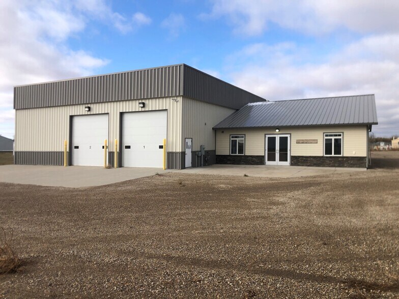 More Photos Of 83 Carter st, Underwood Industrial For Lease