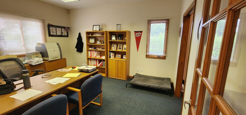 More Photos Of 3901 Wood Duck, Springfield Medical For Lease