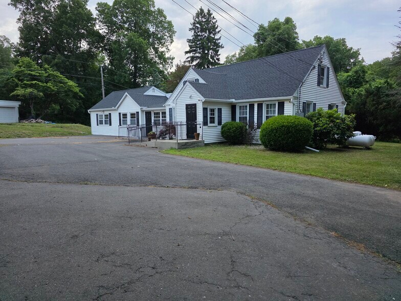 More Photos Of 1062 Portland Cobalt Rd, Portland Office For Lease