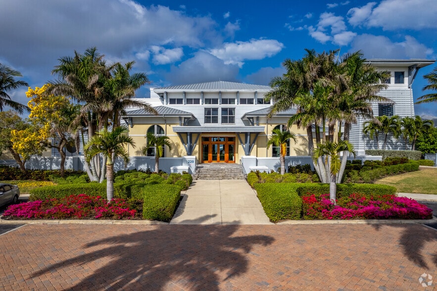 More Photos Of 12340 Manatee Ave W, Bradenton Land For Sale