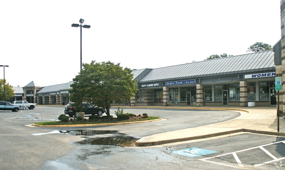More Photos Of 3041-3134 Golansky Blvd, Woodbridge General Retail For Sale