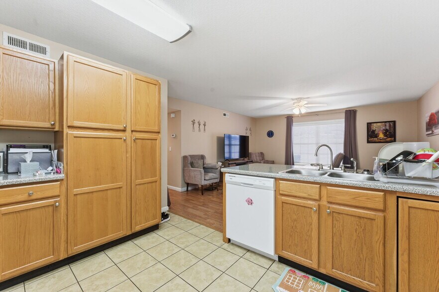 More Photos Of 520 Baird Cove Rd, Franklin Apartments For Sale