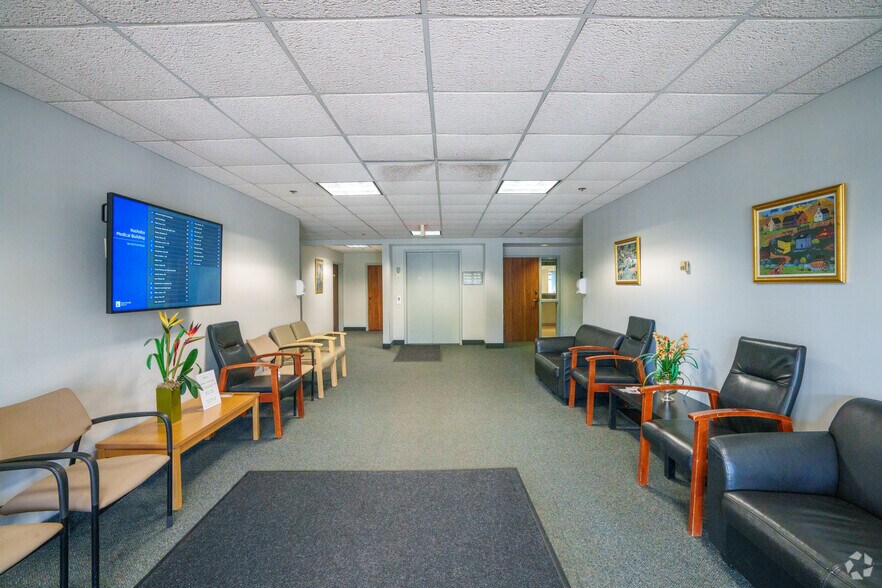 More Photos Of 190 Groton Rd, Ayer Medical For Lease