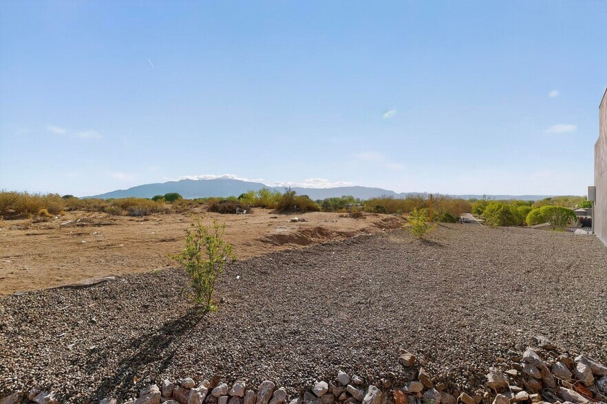 More Photos Of 9368 Valley View Dr NW, Albuquerque Apartments For Sale