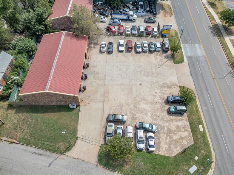 More Photos Of 2359 NW 10th St, Oklahoma City Auto Repair For Sale