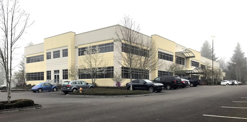 More Photos Of 4660 NE Belknap Ct, Hillsboro Office For Lease