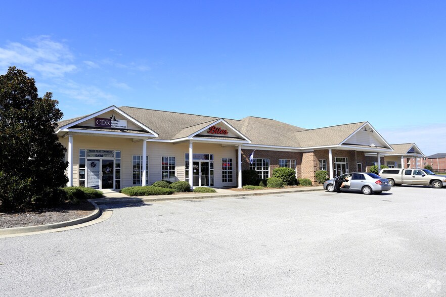 Primary Photo Of 1200-1214 Brampton Ave, Statesboro General Retail For Lease
