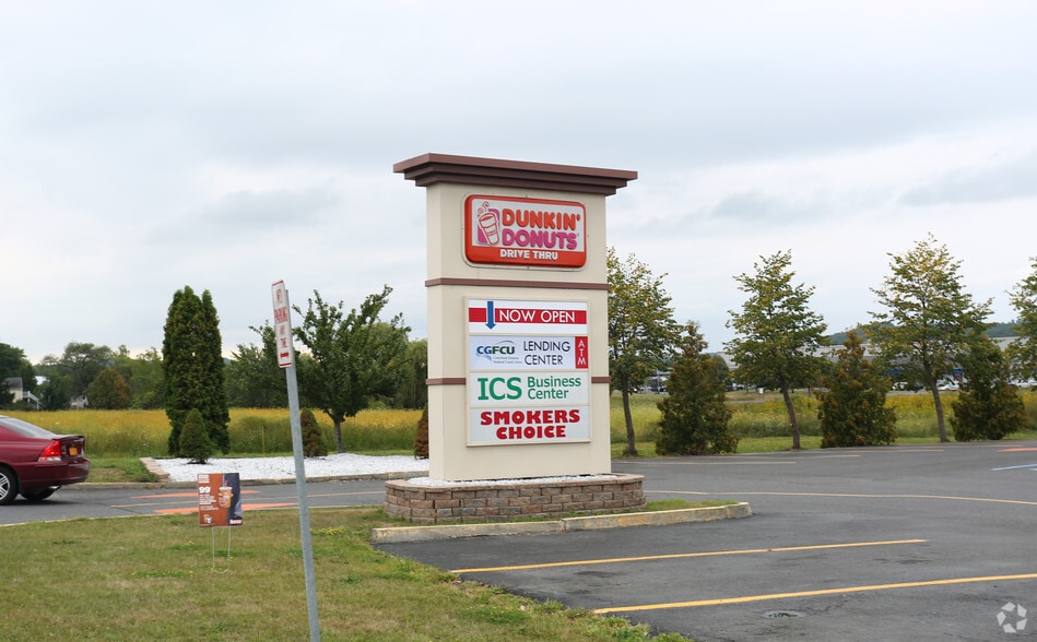 More Photos Of 12165 US Rte 9 W, West Coxsackie General Retail For Lease