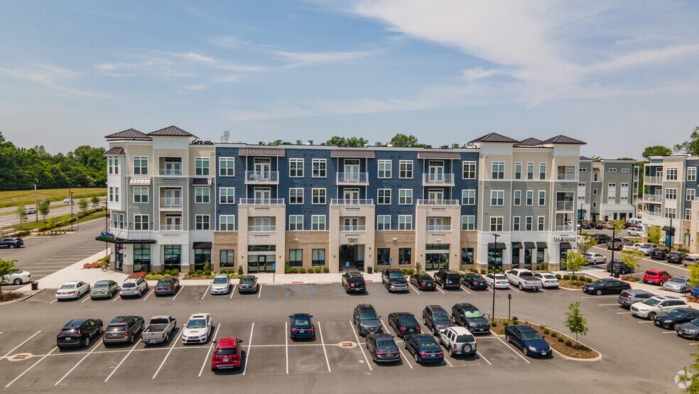 1301 Bridgeport Way, Suffolk, VA 23435 Retail For Lease