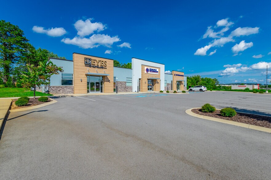 More Photos Of 862 Callen Ln NW, Cleveland Medical For Lease