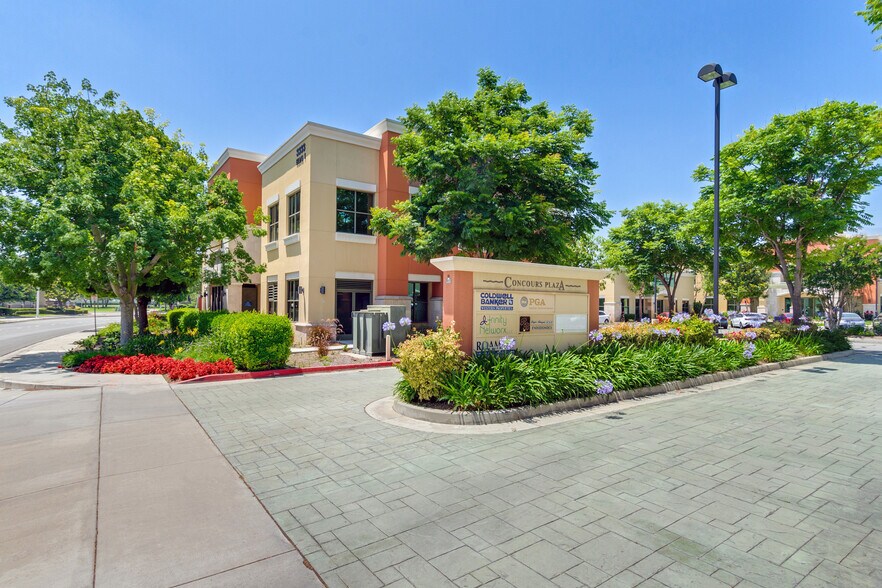 More Photos Of , Ontario Office For Sale