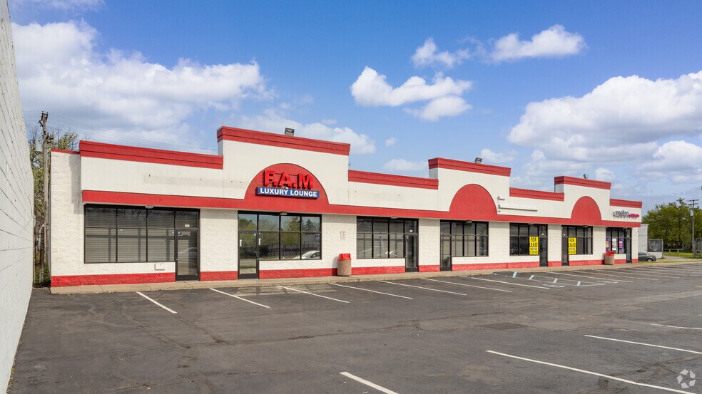 More Photos Of 11811-11851 Gratiot Ave, Detroit Unknown For Lease