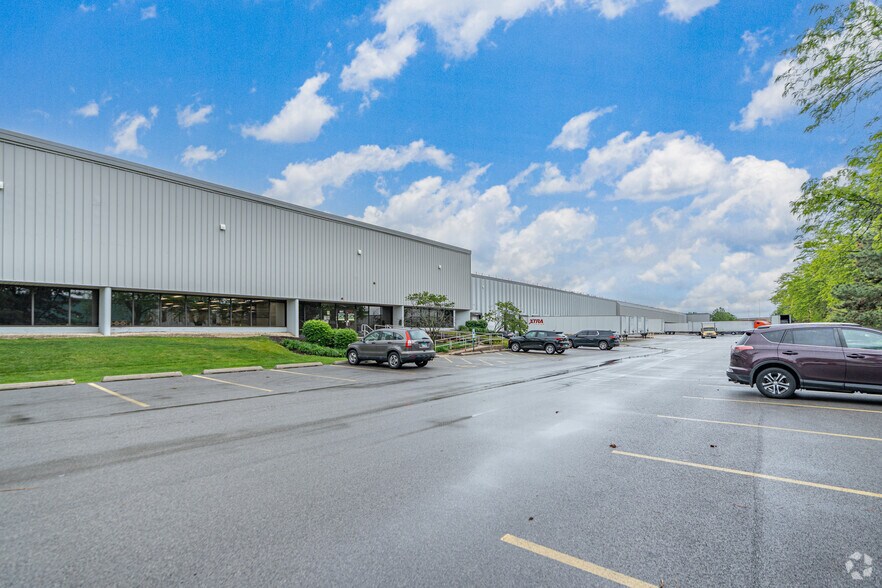 Primary Photo Of 971-991 Supreme Dr, Bensenville Warehouse For Lease